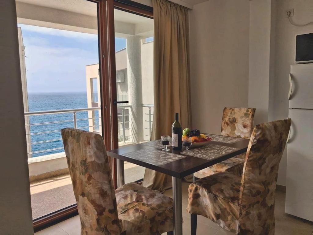 Coastal Apartment with Terrace & Pool - 1