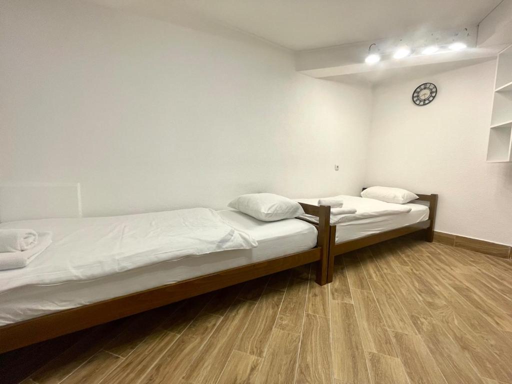 Engadin Central 2bed Room - 4
