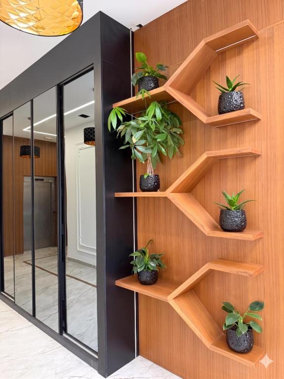 Stylish New-Build Apartment Downtown Novi Sad - 5