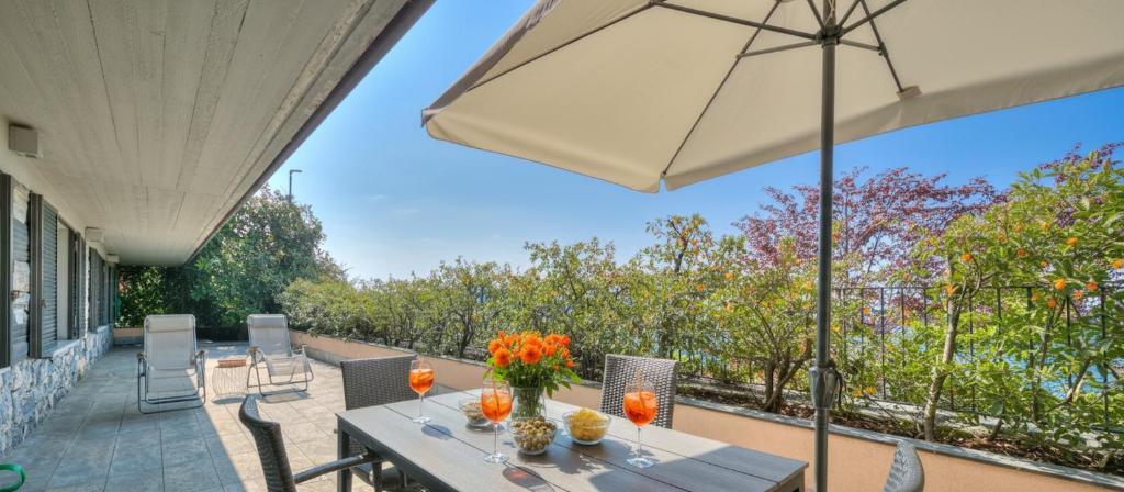 La BuCa - Como - Elegant apartment, 150 sq m - Private covered parking - Private terrace - Just 1500 mt from downtown - 5