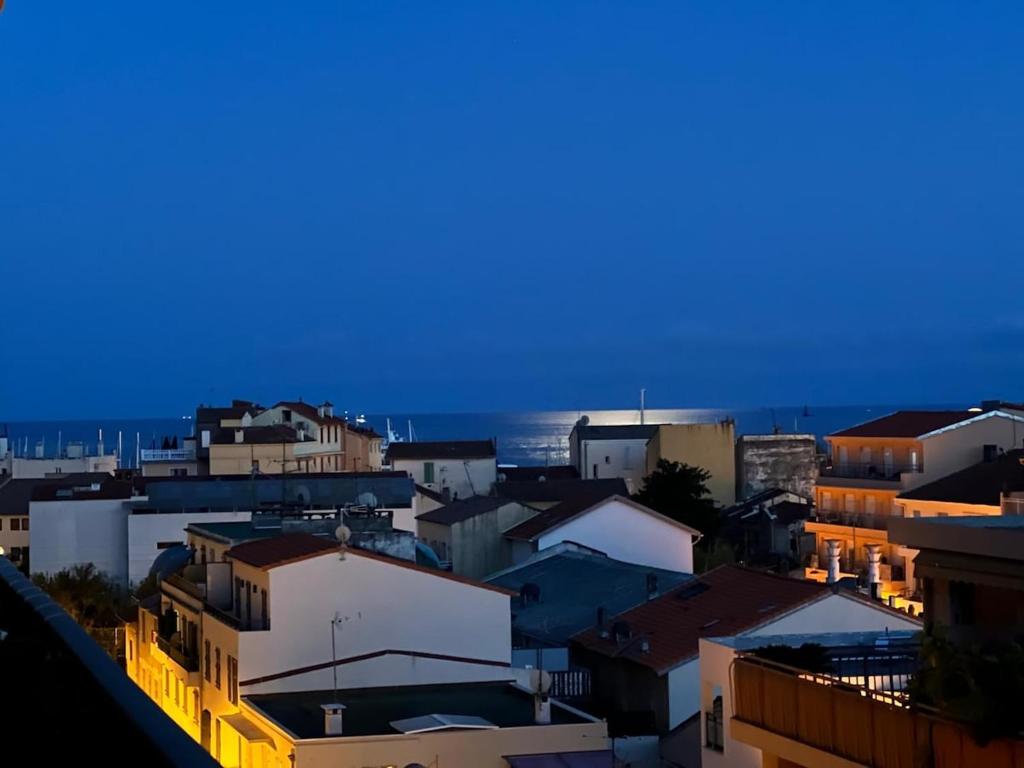 Appartement lumineux-balcon-vue mer-5 mn plage - 5