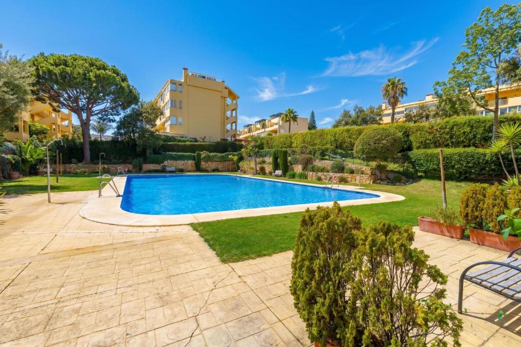 Calahonda Royale Seaview Suite - Happy Rentals - 1