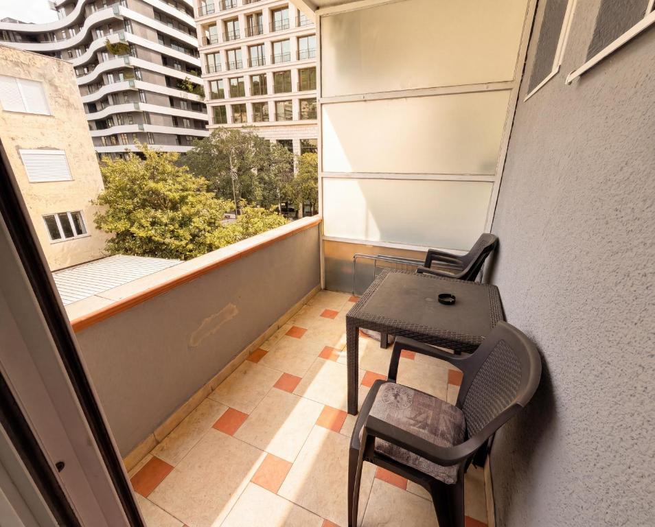 City Center Apartment - 5