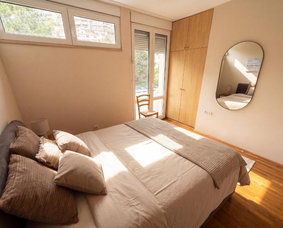 City Center Apartment - 2