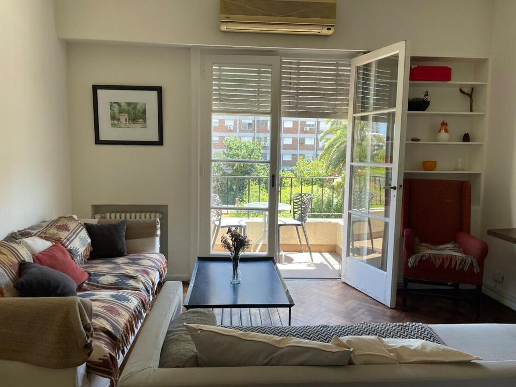 Comfortable and bright apartment near Cabildo with balcony - 1
