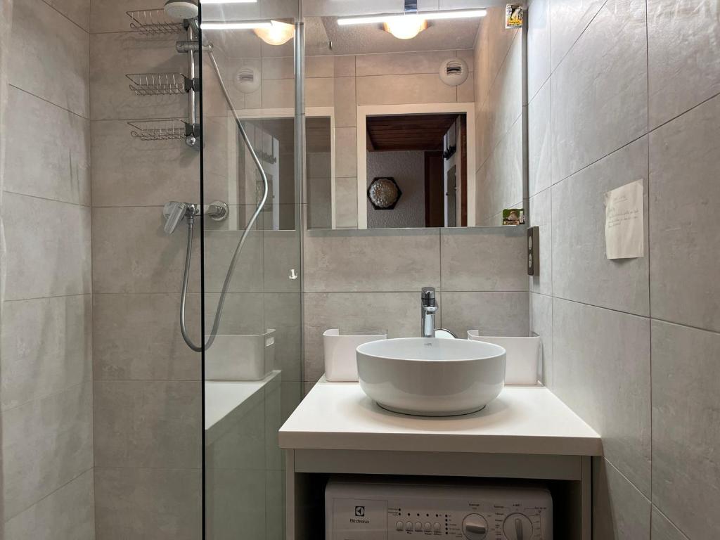 Appartement ensoleillé avec balcon - 4 pers. - FR-1-464-265 - 3