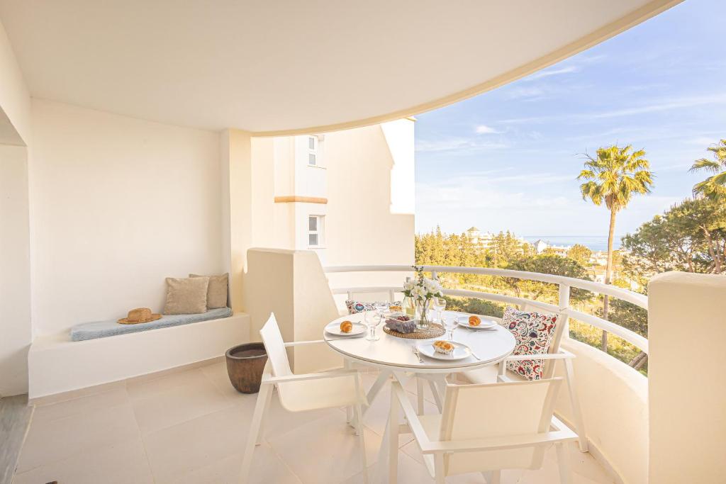 Calahonda Elegance With Pool And Sea View - Happy Rentals - 2