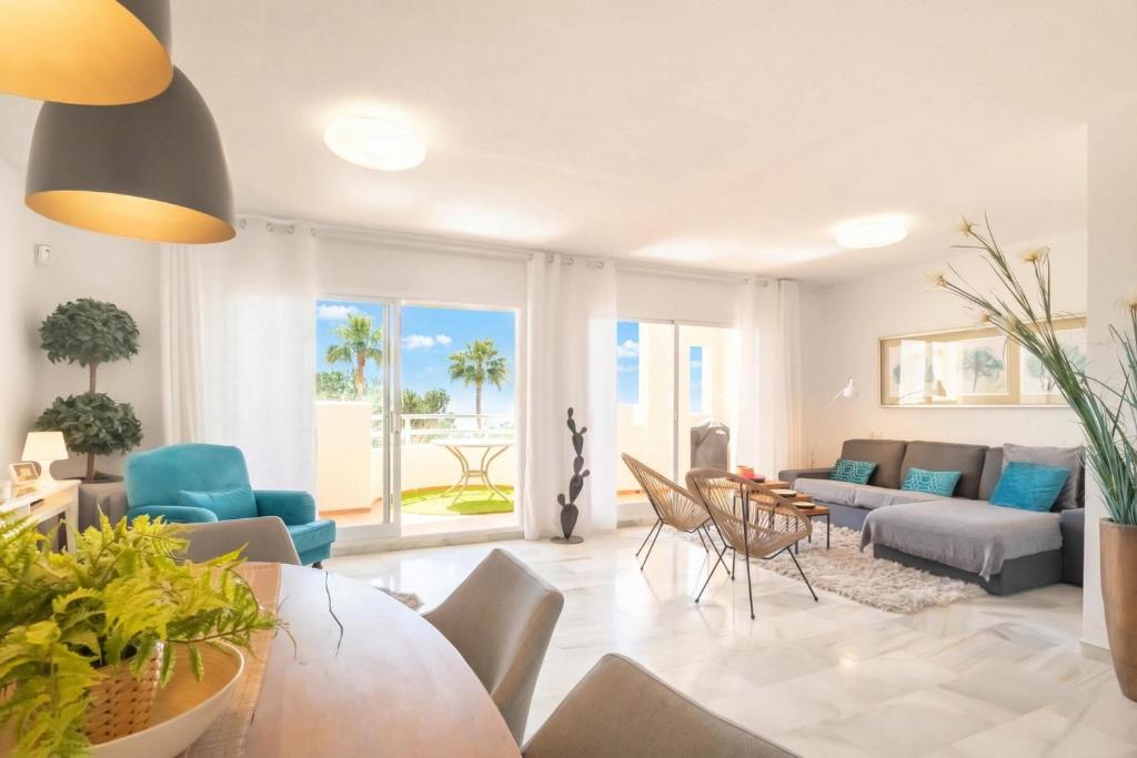 Calahonda Elegance With Pool And Sea View - Happy Rentals - 5
