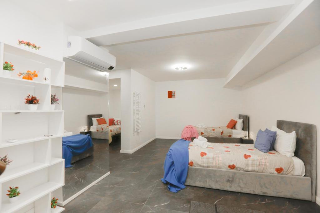 Metro - 1 GB Wi-Fi - 2 Bedrooms - Self check-in - 4