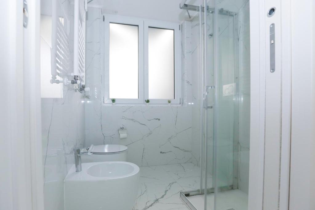 Metro - 1 GB Wi-Fi - 2 Bedrooms - Self check-in - 3