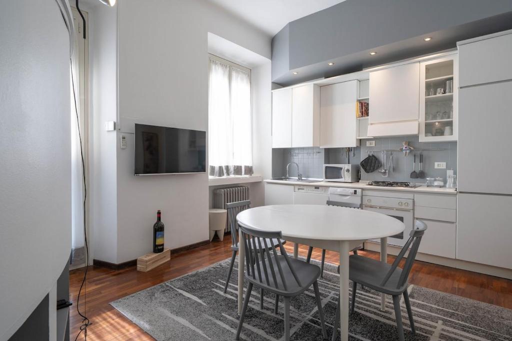 Liberty Courtyard - Charming Flat in Sempione - 2