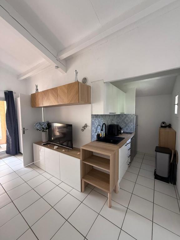 Appartement Climatisé T2 à 200m plage les Issambres - 4