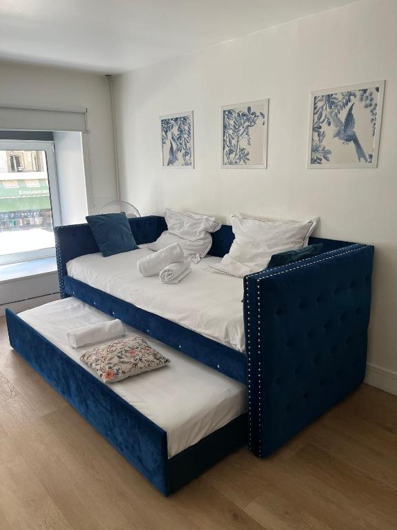 Contemporary & Cozy Studio by Canal Saint-Martin - 5