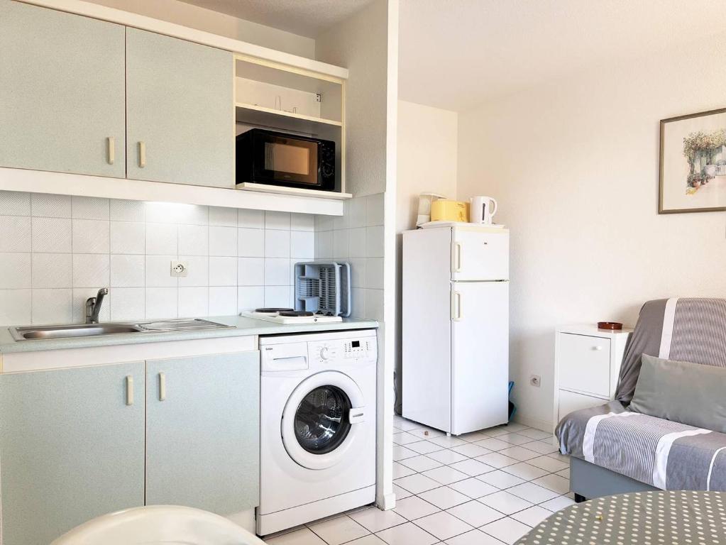 LV070-214 Appartement 2 pièces cabine 5 couchages LE LAVANDOU - 2
