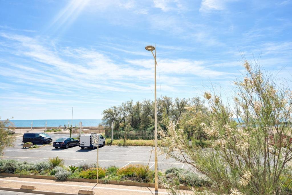 APPARTEMENT AVEC PARKING VUE MER POUR 2 personnes - 2