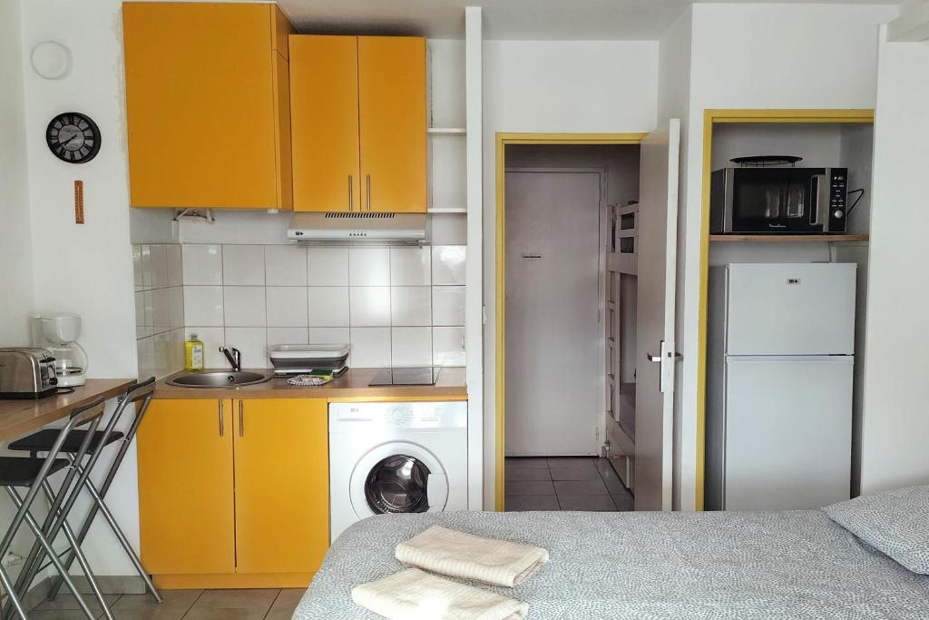 AC Studio with Parking in Sanary-sur-Mer - 1