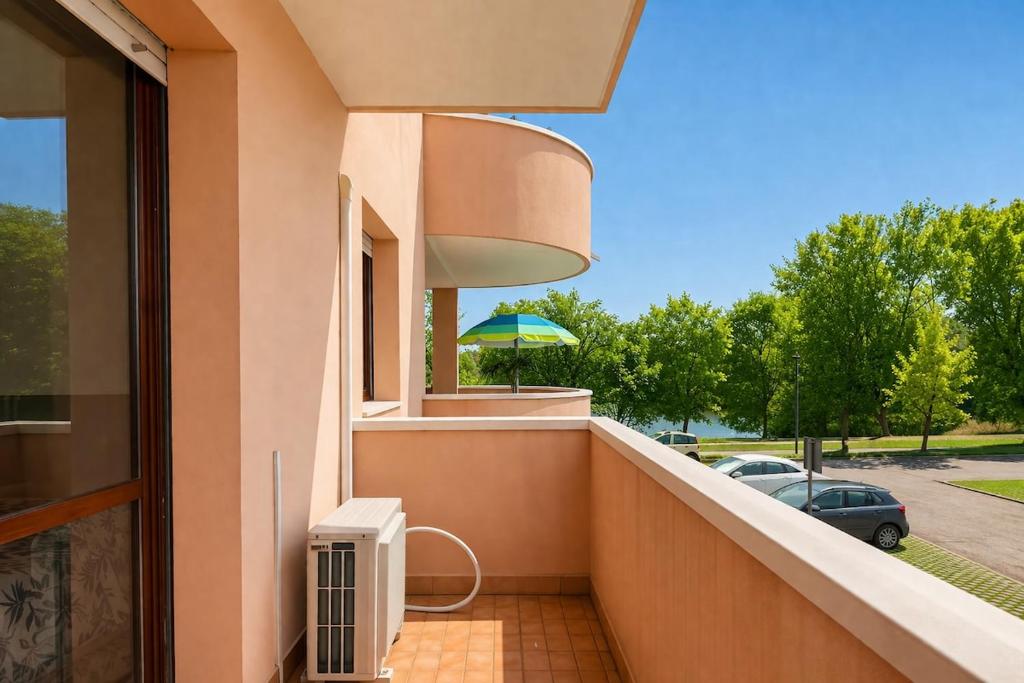 Gelso Lake Balcony - 2 Bedrooms - 4