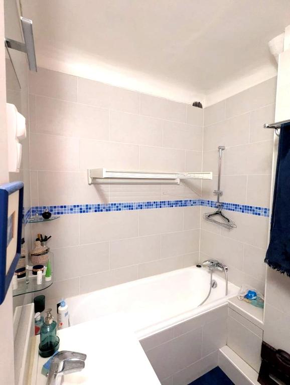 Typical Parisian apartment of 82 m2 for 4 people 14e - 5