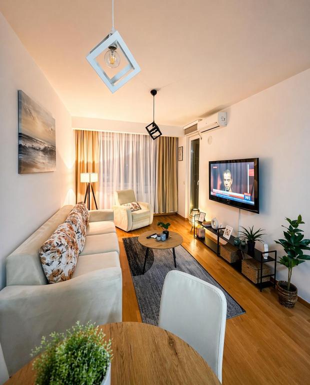 Apartment near airport,tram & city center Free parking - 1