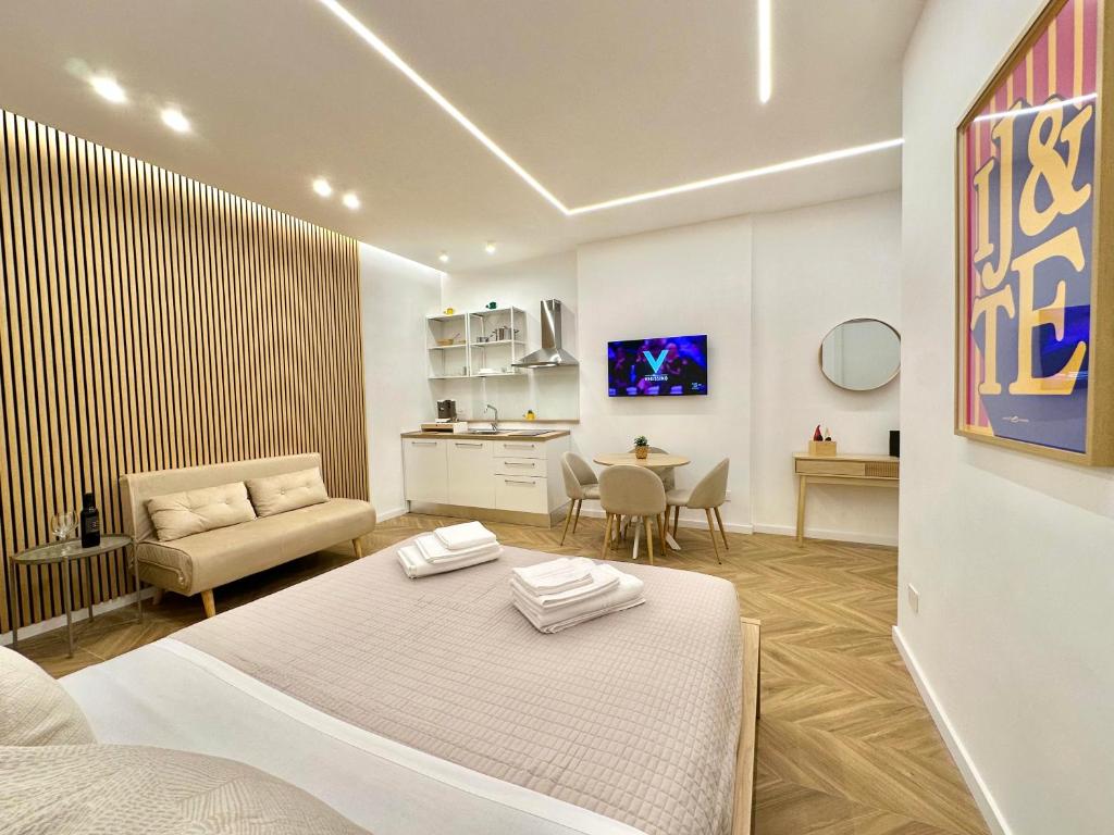 Suite 73 - 3