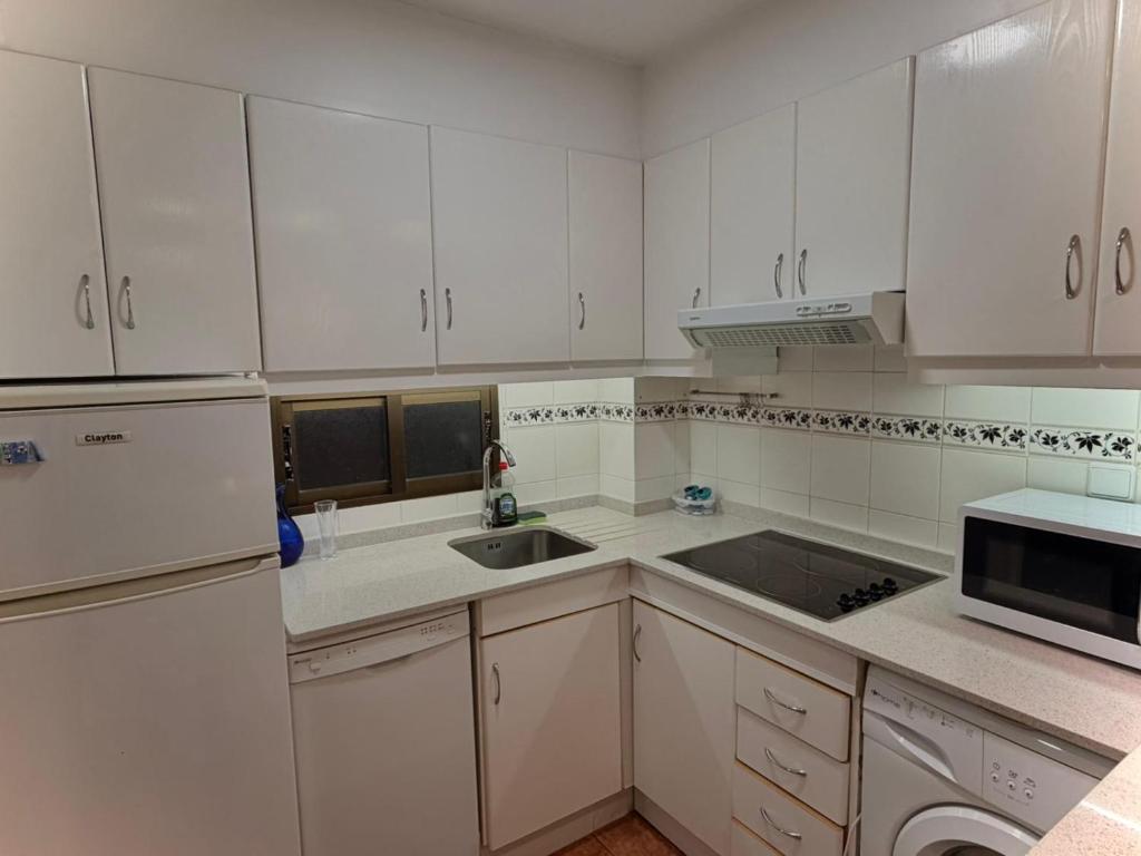 Cura Beach Apartment - 5