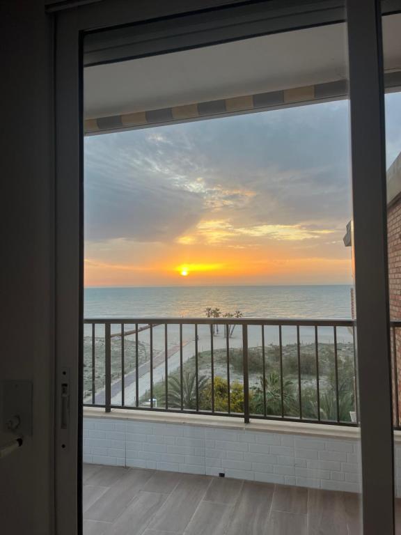 Apartamento en primera línea Canet - 4