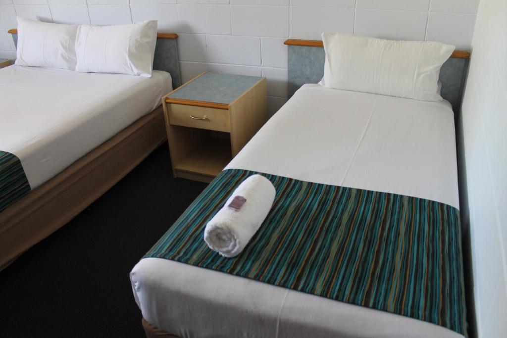 Rocky Glen Hotel Motel Gladstone photo