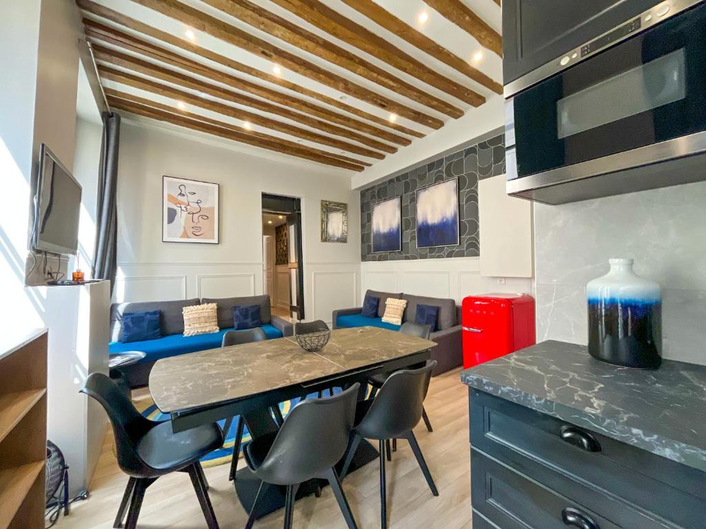 UrbanFlat 44 - Apartment in center of Paris - 2