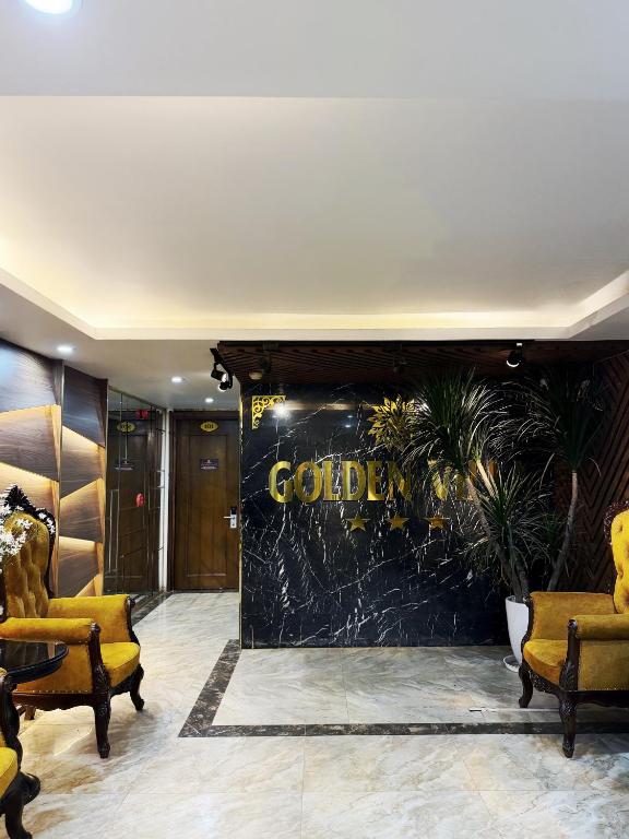 Golden Hotel 2