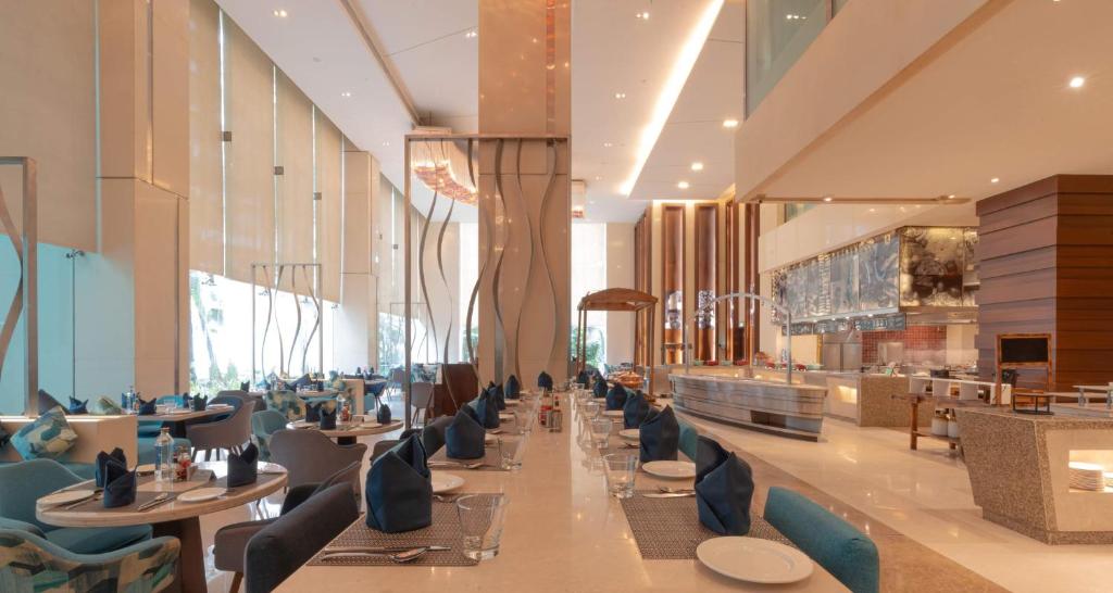 Facilities, Holiday Inn Mumbai International Airport By IHG in Mumbai