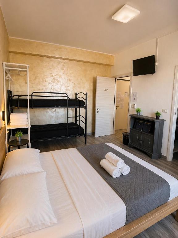 Modena Station - Suite H24 - 2
