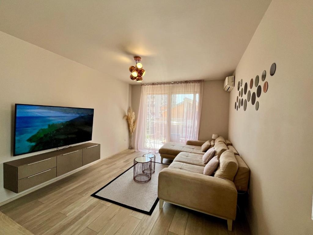 Atina apartment, city centre Budva ,luxurious, near Old city - 4