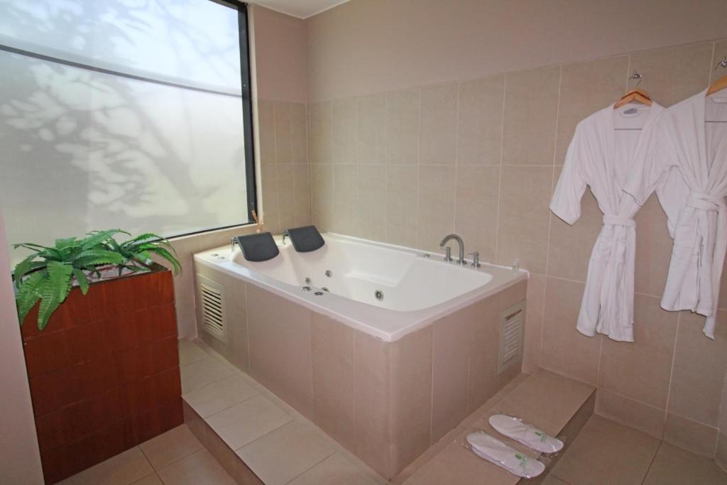 Palmetto Hotel Business La Perla - 4