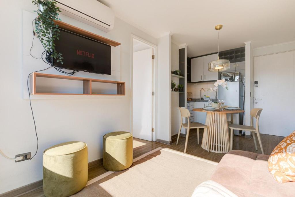 Home Office Luxury Downtown Walkable + Subway - 5