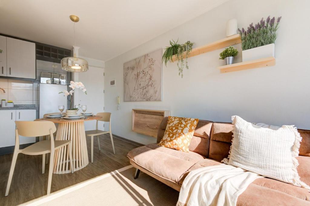 Home Office Luxury Downtown Walkable + Subway - 3