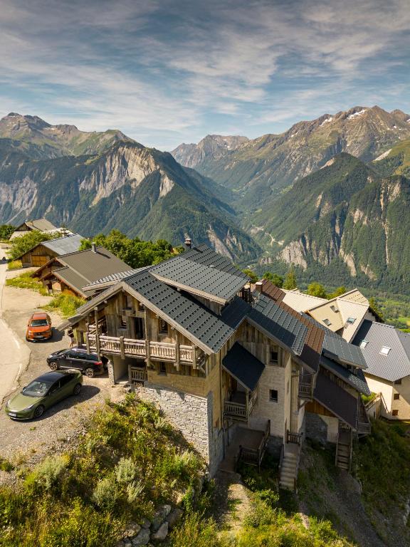 Chalet Le Perchoir, Spa, Sauna, sur les pistes - 1