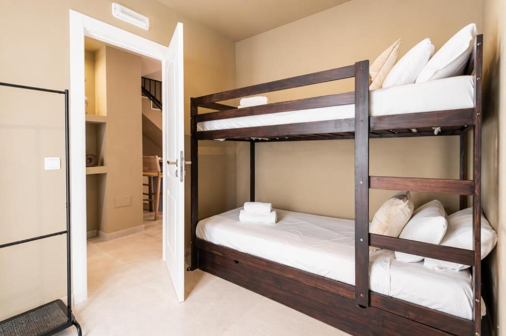 Prado Suites Apartments - 5