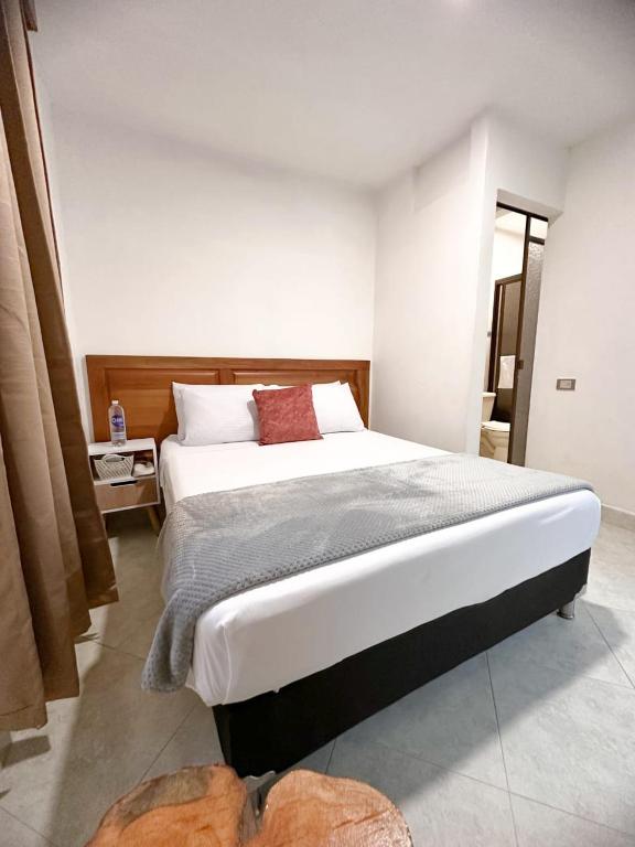 Hostal Rosemoor - 4