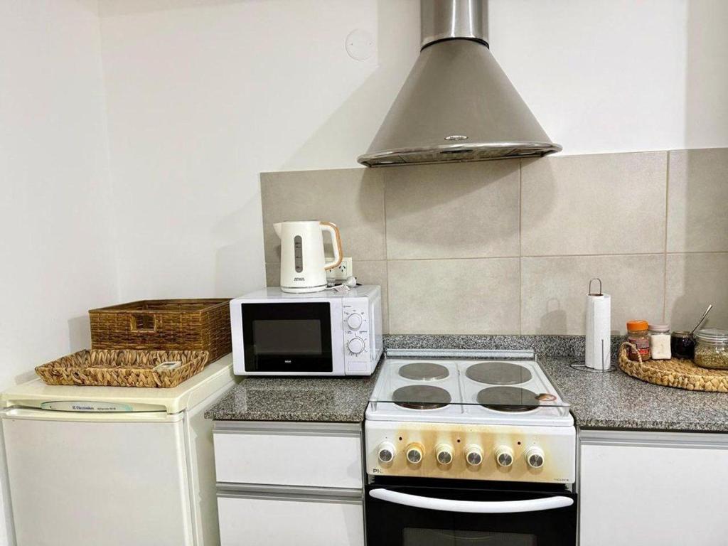 Apart Central plaza catedral Francisco Pascasio 618 San Carlos de Bariloche - 1