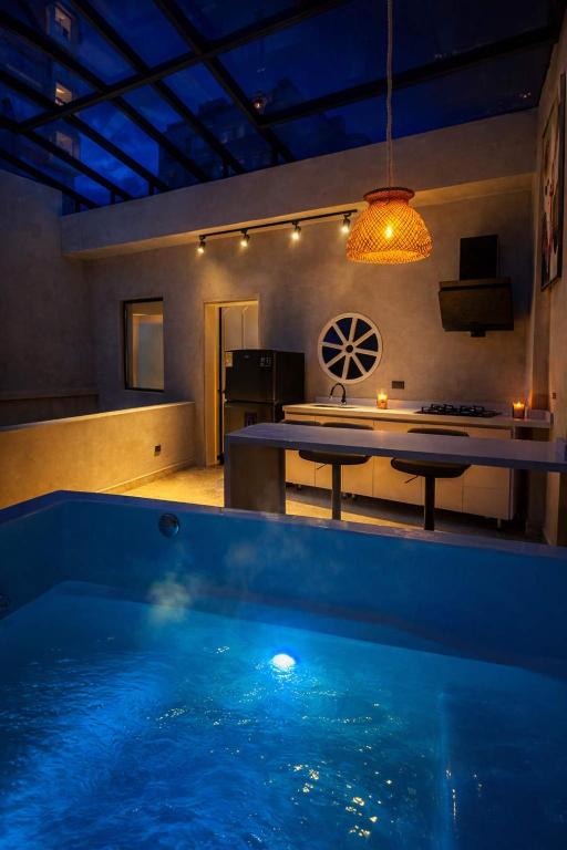 Incredible apartment with jacuzzi and terrace - 1