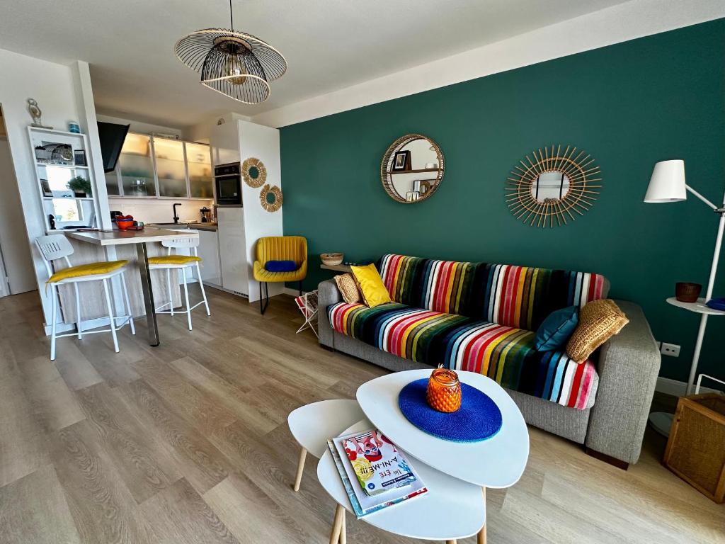 T2 en front de mer, piscine, parking - 3 pers. - FR-1-794-176 - 2