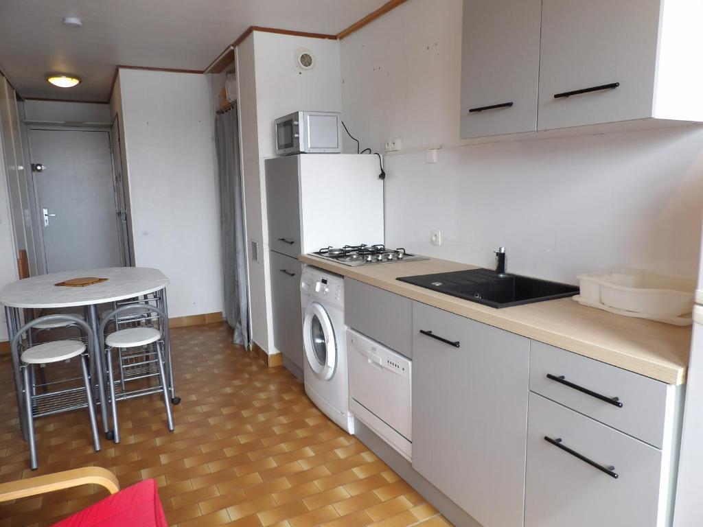 Appartement vue sur marina, piscine - 4 pers. - 1