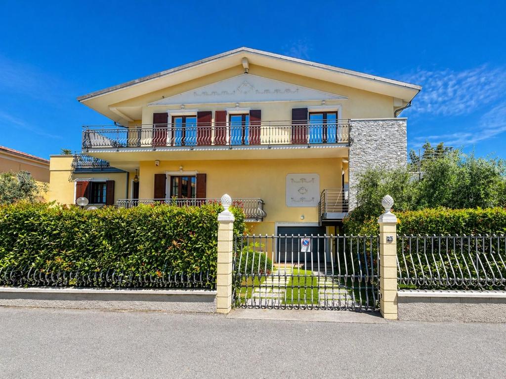 Villa Elena - 2