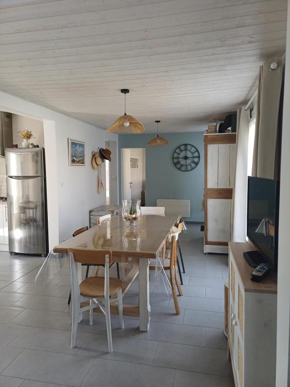 Maison 2 chambres sur terrain clos proche mer - 5