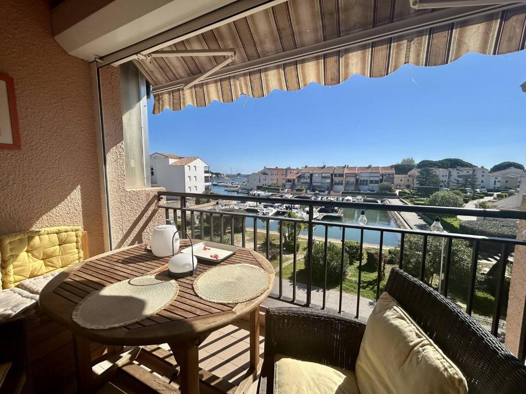 appartement sur la marina 4 COUCHAGES ST CYPRIEN sc020-108 - 2