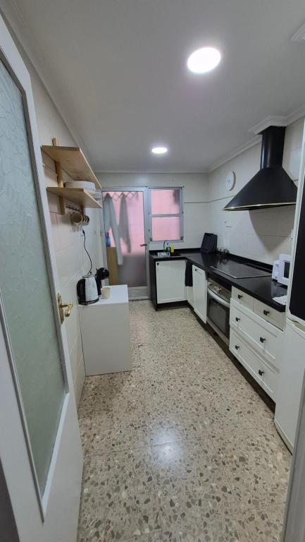 Welcome to our 3 bedroom apartment in the city - 4