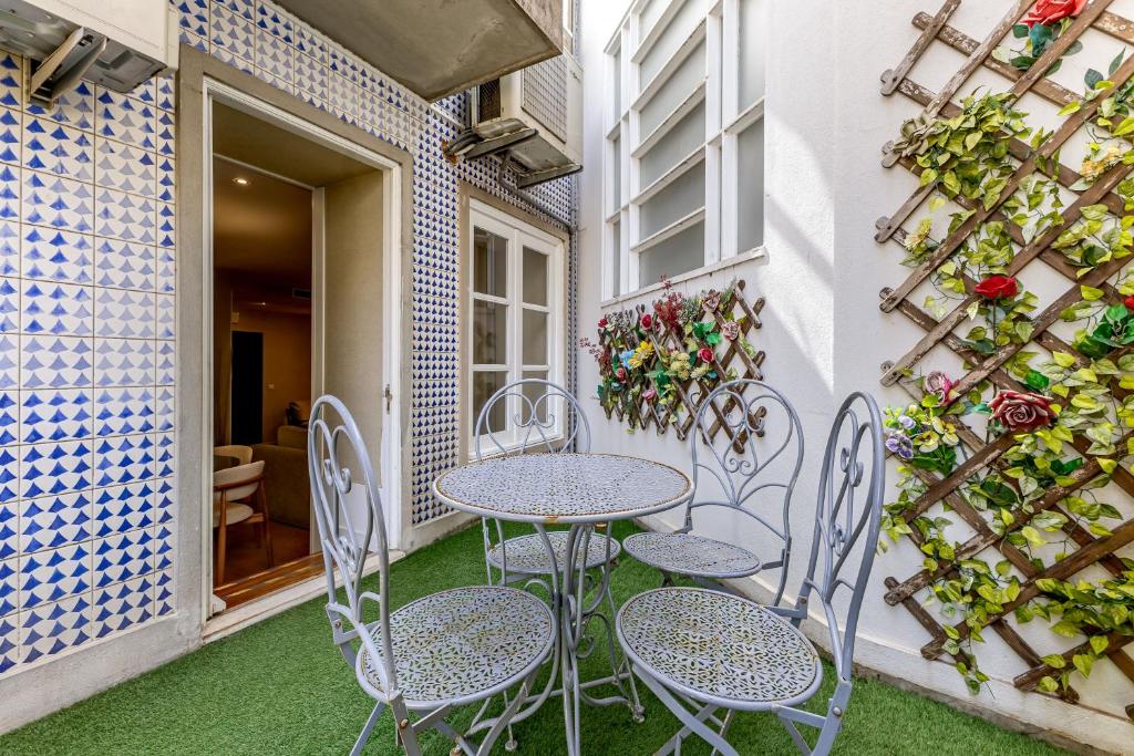Exterior view, Casas do Porto - Ribeira Apartments in Porto