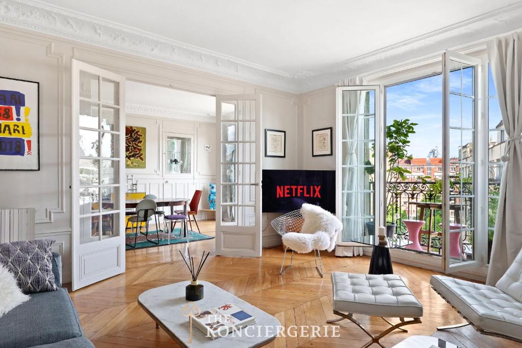 Elegance haussmannienne 3 chambres avec balcon - Auteuil - 1