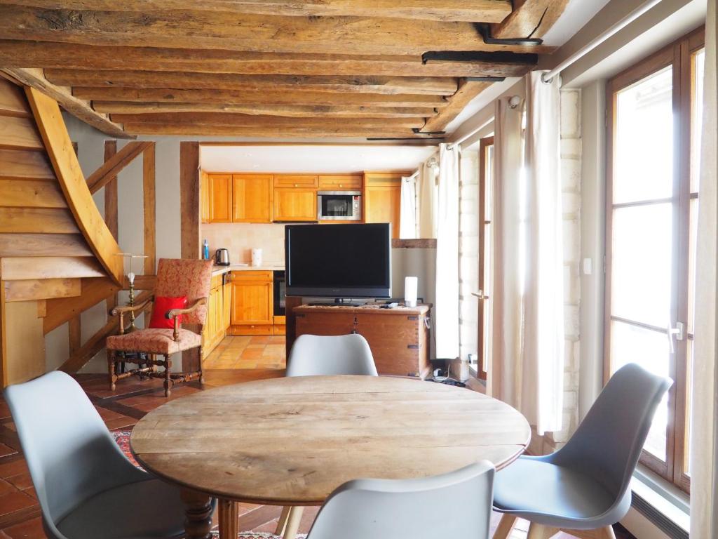 2-room in heart of Paris-Marais - 5