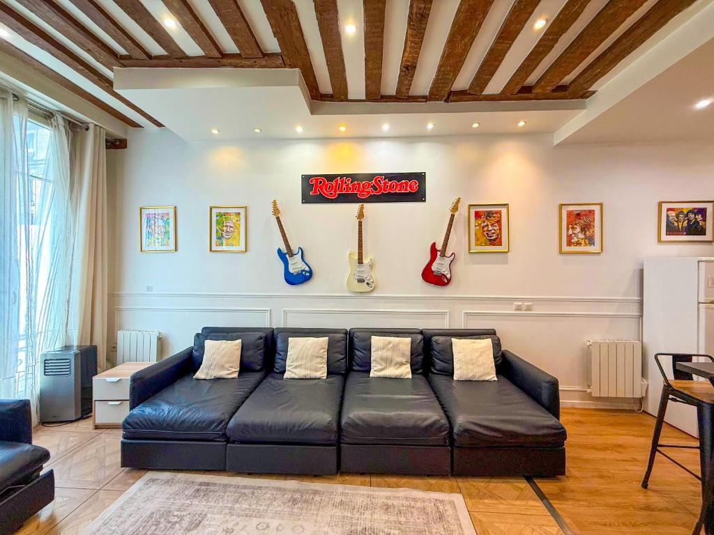 UrbanFlat 68 - Marvellous Rolling Stones Apartment in Paris - 3